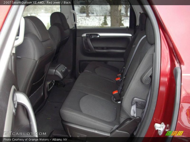 Red Jewel / Black 2007 Saturn Outlook XE AWD