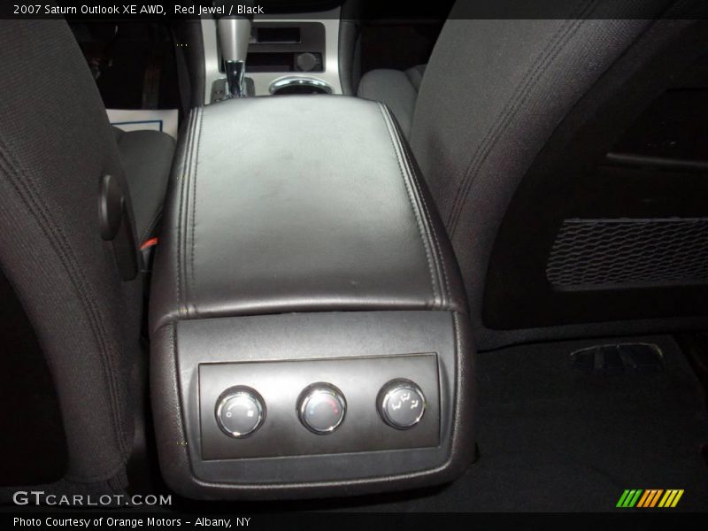 Red Jewel / Black 2007 Saturn Outlook XE AWD