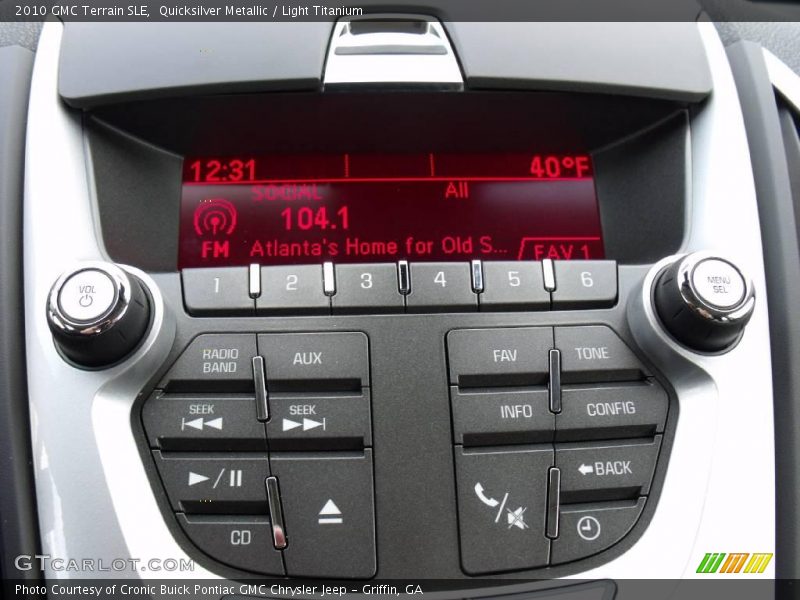 Quicksilver Metallic / Light Titanium 2010 GMC Terrain SLE