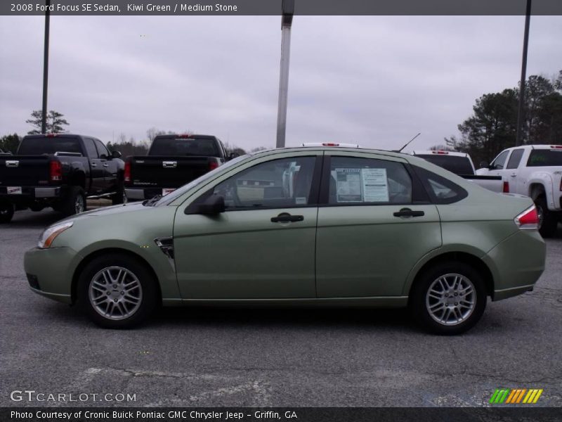 Kiwi Green / Medium Stone 2008 Ford Focus SE Sedan