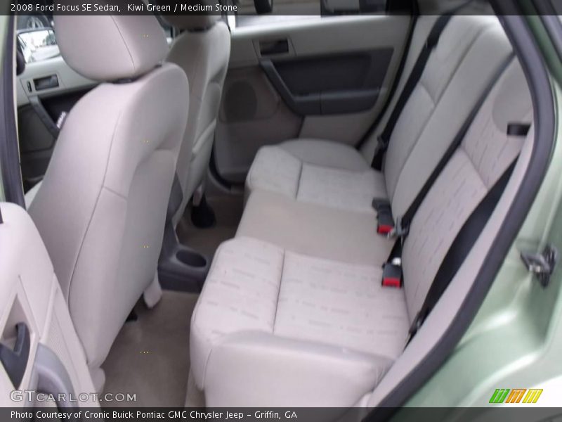 Kiwi Green / Medium Stone 2008 Ford Focus SE Sedan