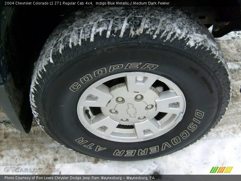 Indigo Blue Metallic / Medium Dark Pewter 2004 Chevrolet Colorado LS Z71 Regular Cab 4x4