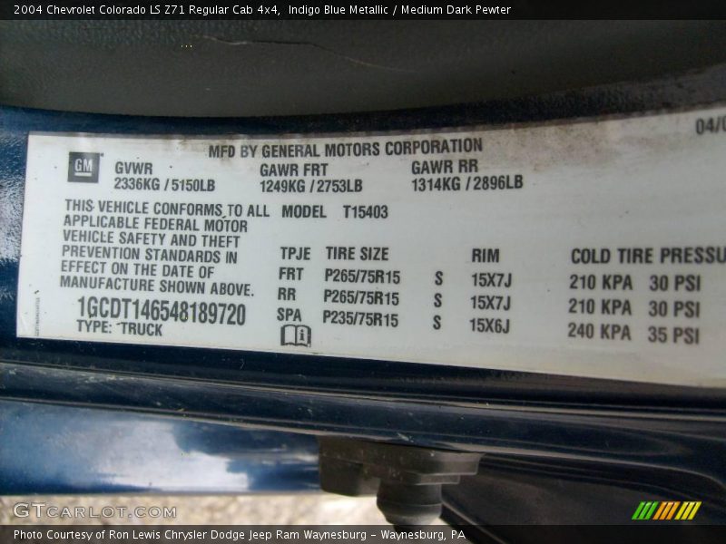 Indigo Blue Metallic / Medium Dark Pewter 2004 Chevrolet Colorado LS Z71 Regular Cab 4x4