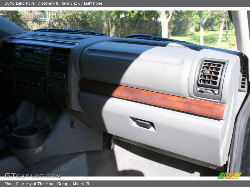 Java Black / Lightstone 2000 Land Rover Discovery II