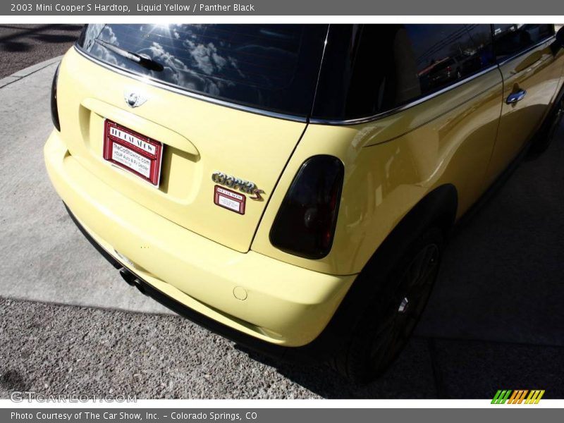 Liquid Yellow / Panther Black 2003 Mini Cooper S Hardtop