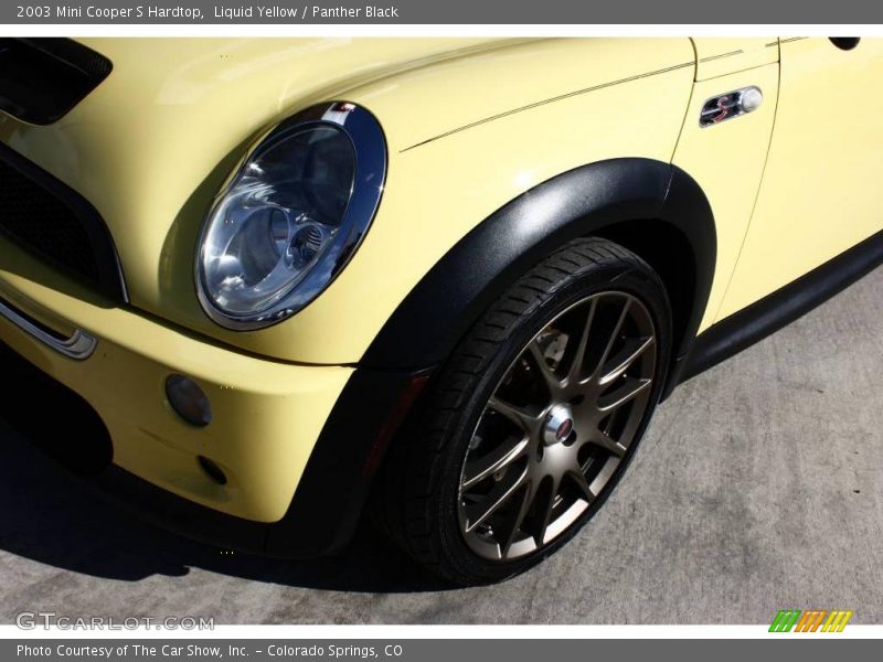 Liquid Yellow / Panther Black 2003 Mini Cooper S Hardtop