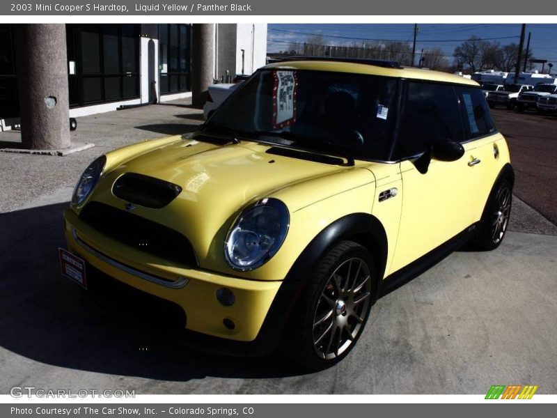 Liquid Yellow / Panther Black 2003 Mini Cooper S Hardtop