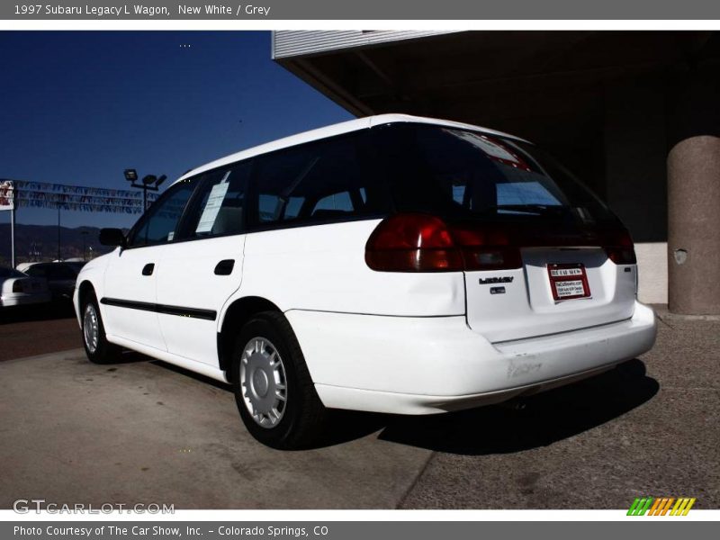 New White / Grey 1997 Subaru Legacy L Wagon