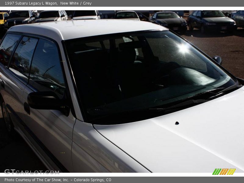 New White / Grey 1997 Subaru Legacy L Wagon