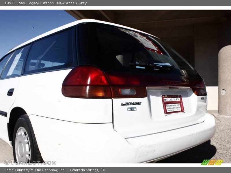 New White / Grey 1997 Subaru Legacy L Wagon