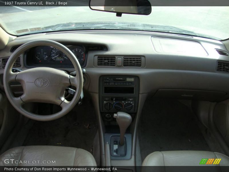 Black / Beige 1997 Toyota Camry LE