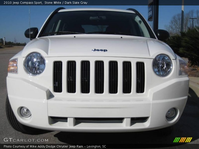 Stone White / Dark Slate Gray 2010 Jeep Compass Sport