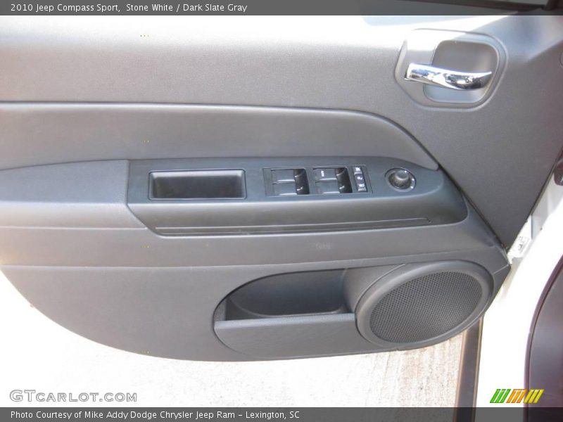Stone White / Dark Slate Gray 2010 Jeep Compass Sport