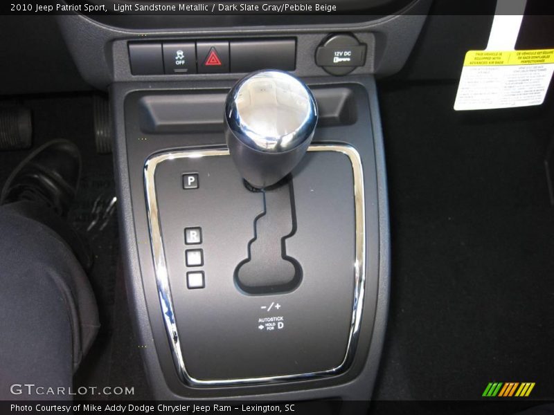 Light Sandstone Metallic / Dark Slate Gray/Pebble Beige 2010 Jeep Patriot Sport