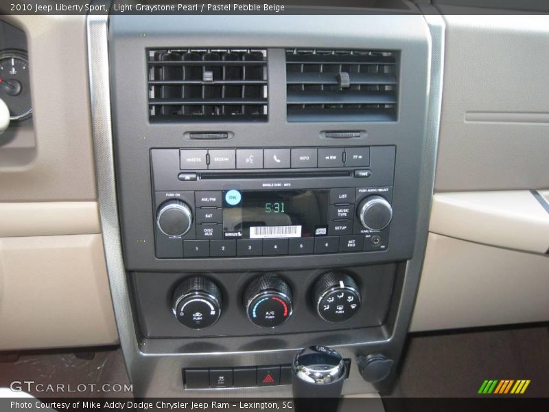 Light Graystone Pearl / Pastel Pebble Beige 2010 Jeep Liberty Sport