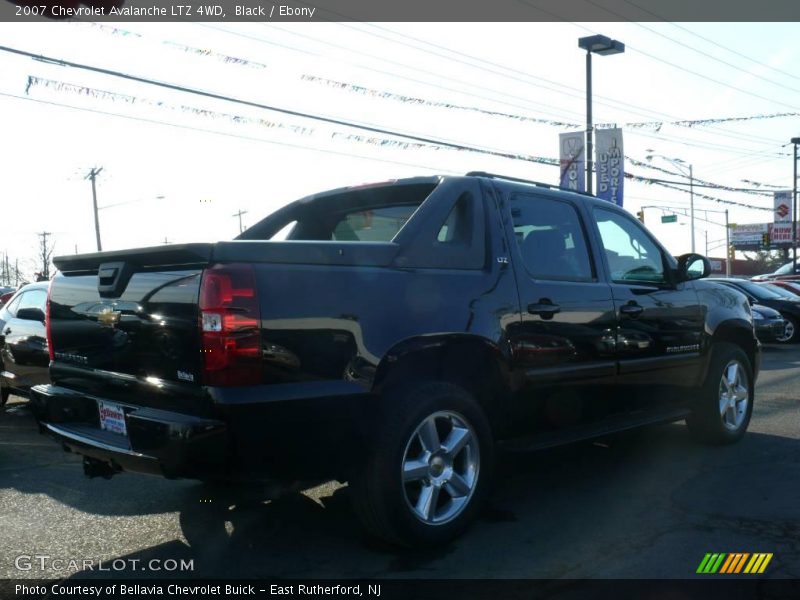 Black / Ebony 2007 Chevrolet Avalanche LTZ 4WD