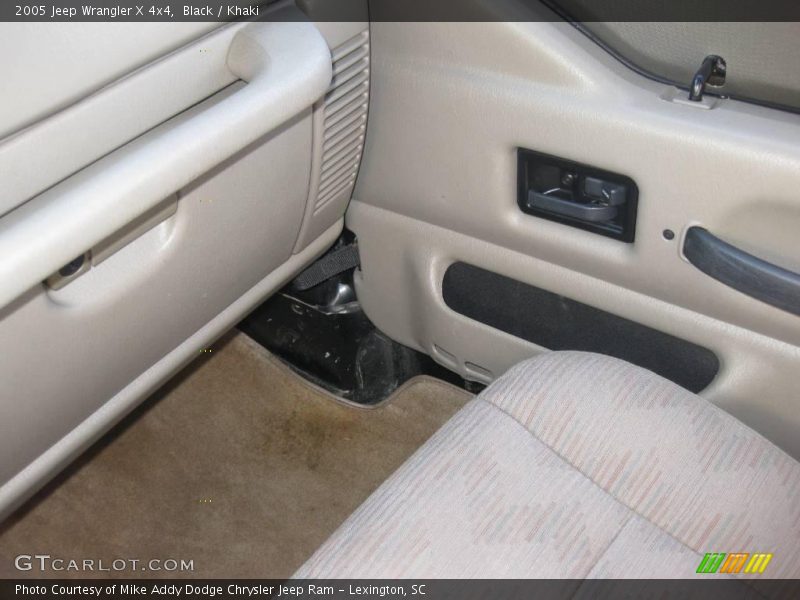 Black / Khaki 2005 Jeep Wrangler X 4x4