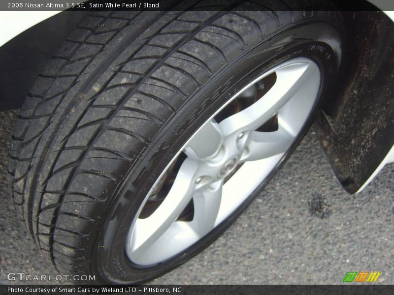 Satin White Pearl / Blond 2006 Nissan Altima 3.5 SE