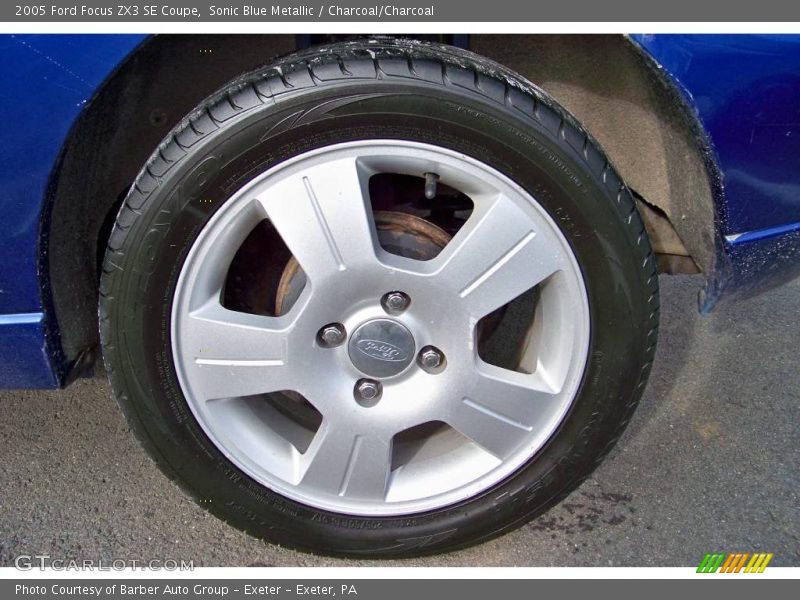 Sonic Blue Metallic / Charcoal/Charcoal 2005 Ford Focus ZX3 SE Coupe