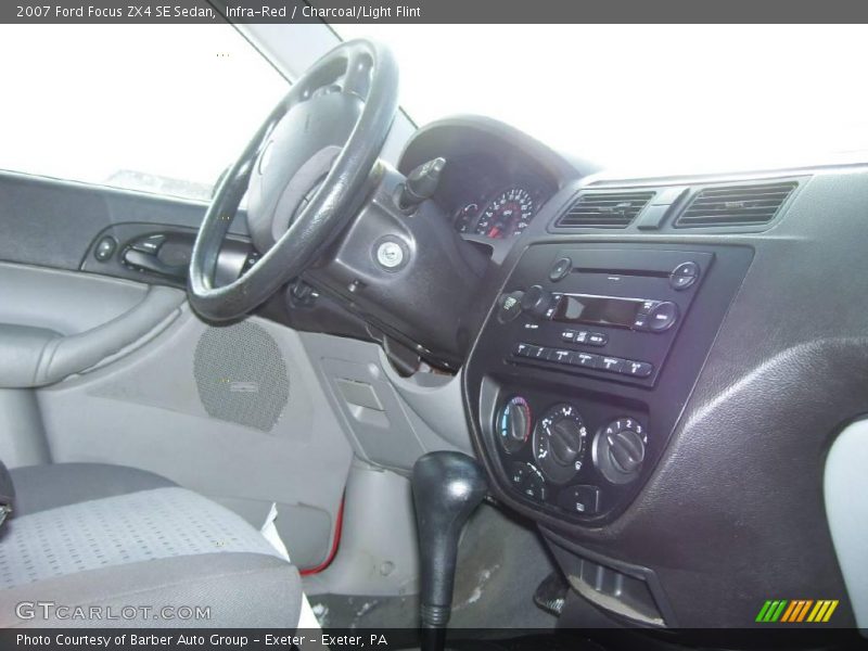 Infra-Red / Charcoal/Light Flint 2007 Ford Focus ZX4 SE Sedan