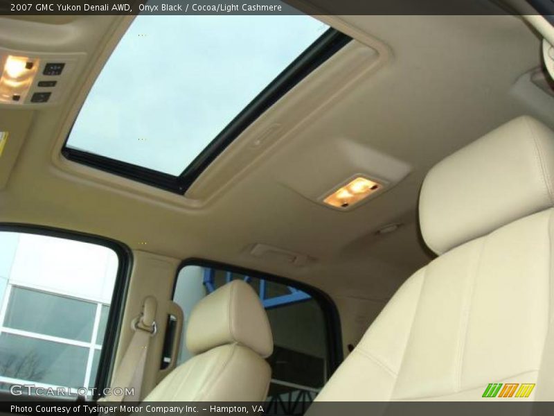 Onyx Black / Cocoa/Light Cashmere 2007 GMC Yukon Denali AWD