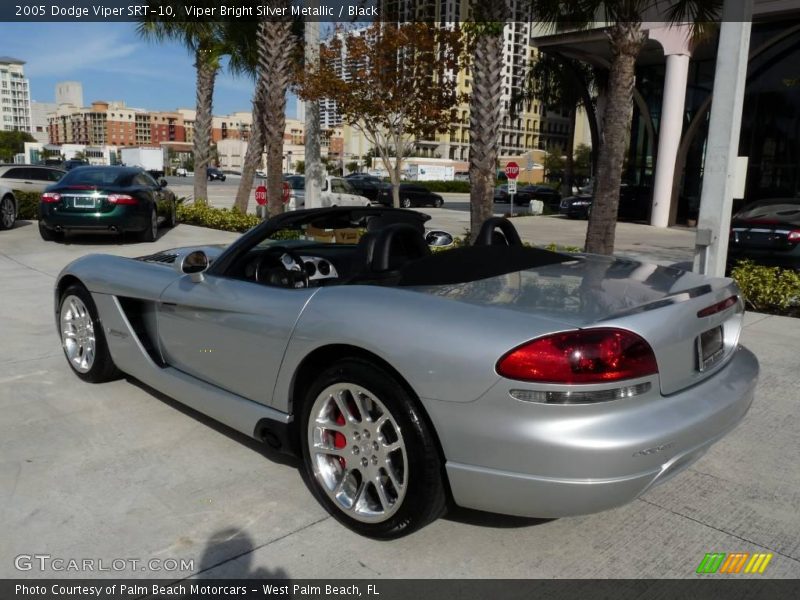Viper Bright Silver Metallic / Black 2005 Dodge Viper SRT-10
