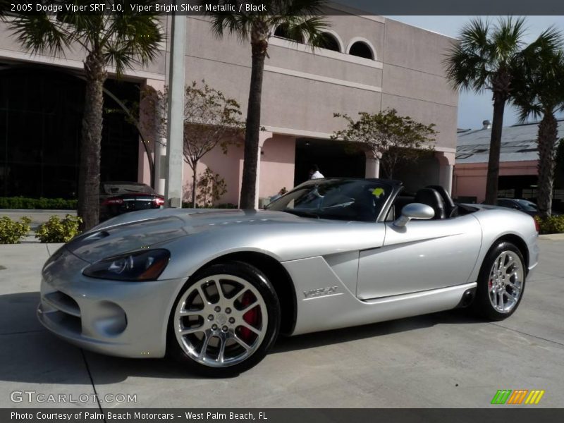 Viper Bright Silver Metallic / Black 2005 Dodge Viper SRT-10