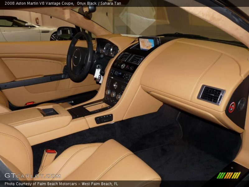 Onyx Black / Sahara Tan 2008 Aston Martin V8 Vantage Coupe