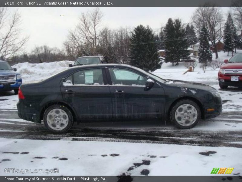 Atlantis Green Metallic / Charcoal Black 2010 Ford Fusion SE