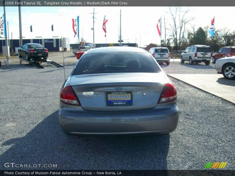 Tungsten Grey Metallic / Medium/Dark Flint Grey 2006 Ford Taurus SE