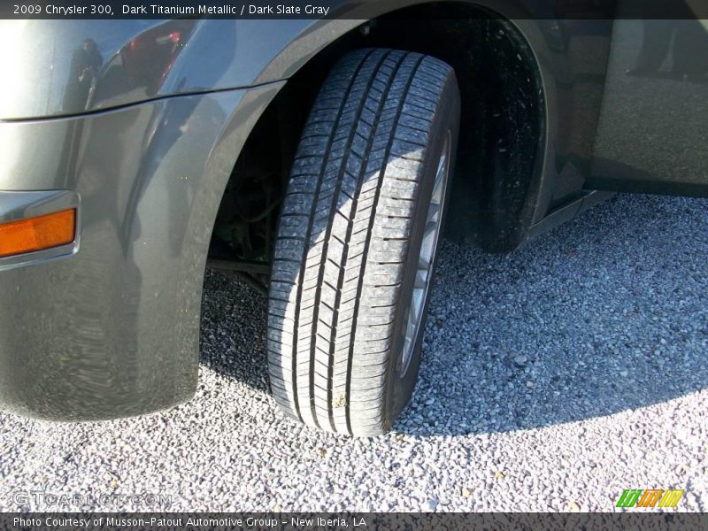 Dark Titanium Metallic / Dark Slate Gray 2009 Chrysler 300