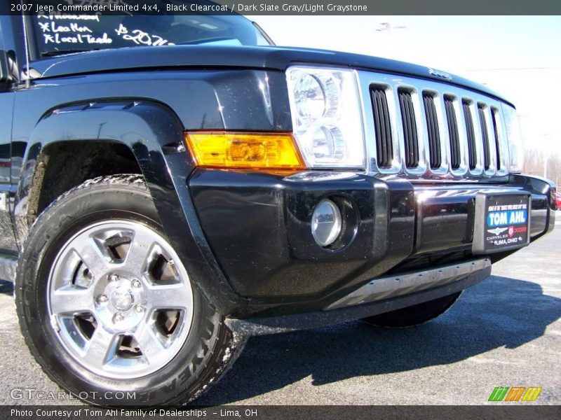 Black Clearcoat / Dark Slate Gray/Light Graystone 2007 Jeep Commander Limited 4x4