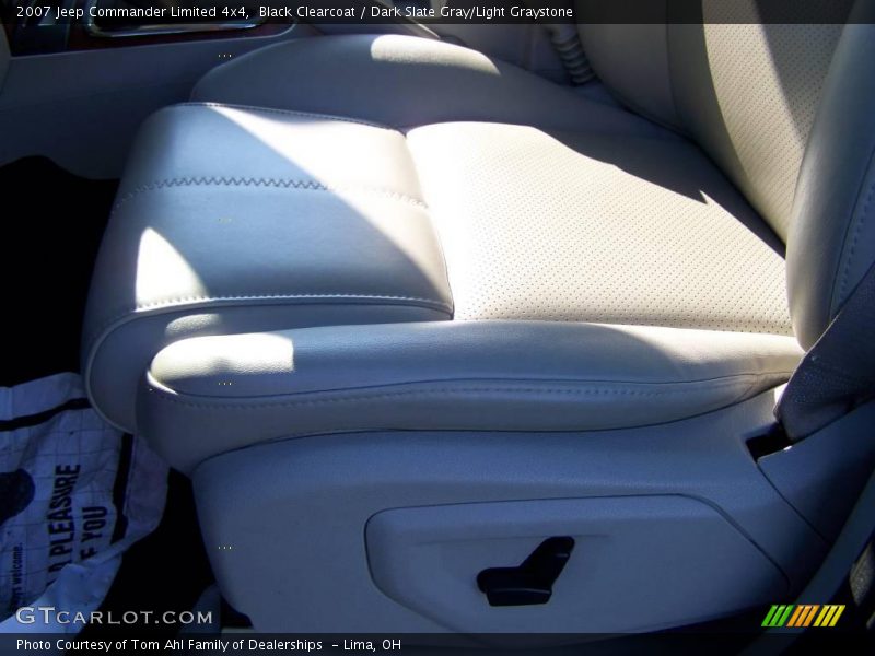 Black Clearcoat / Dark Slate Gray/Light Graystone 2007 Jeep Commander Limited 4x4