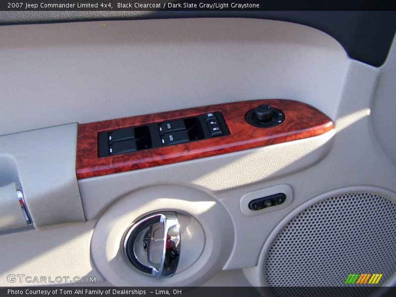 Black Clearcoat / Dark Slate Gray/Light Graystone 2007 Jeep Commander Limited 4x4