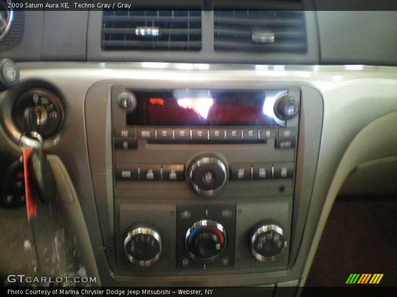 Techno Gray / Gray 2009 Saturn Aura XE