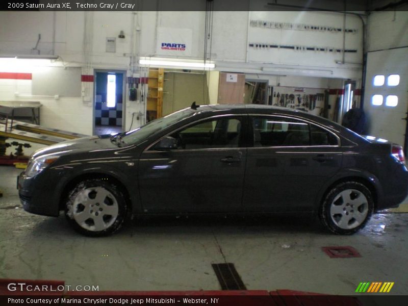 Techno Gray / Gray 2009 Saturn Aura XE
