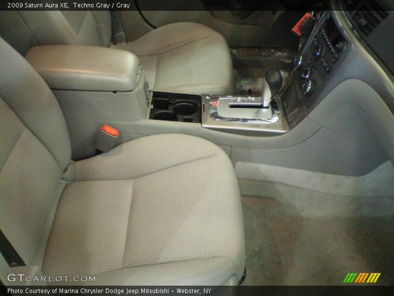 Techno Gray / Gray 2009 Saturn Aura XE