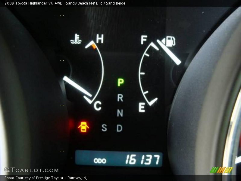 Sandy Beach Metallic / Sand Beige 2009 Toyota Highlander V6 4WD