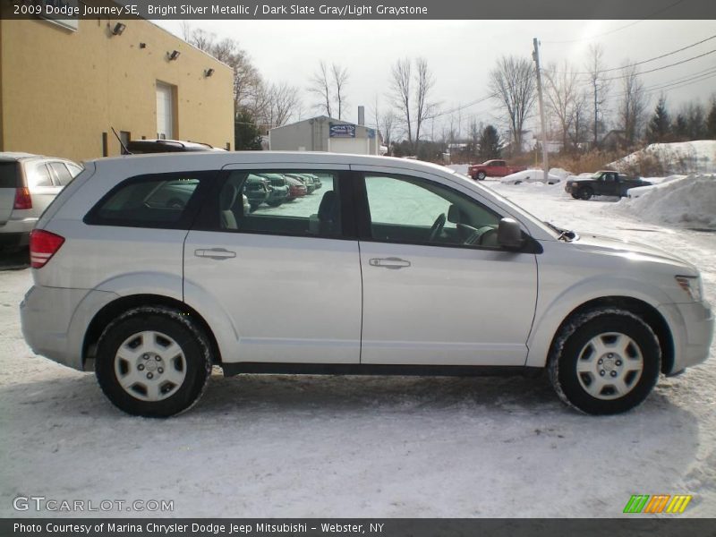 Bright Silver Metallic / Dark Slate Gray/Light Graystone 2009 Dodge Journey SE