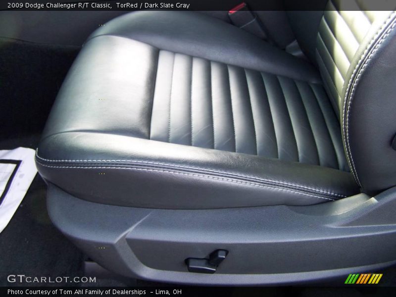 TorRed / Dark Slate Gray 2009 Dodge Challenger R/T Classic