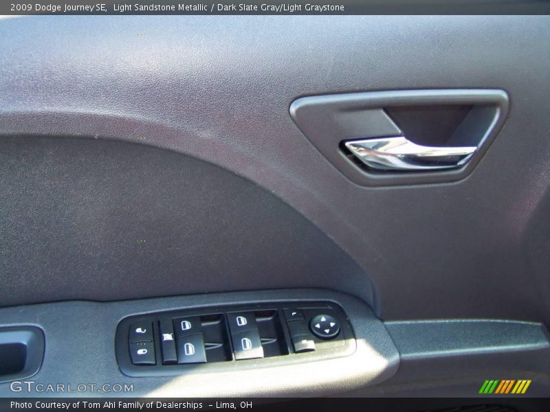 Light Sandstone Metallic / Dark Slate Gray/Light Graystone 2009 Dodge Journey SE