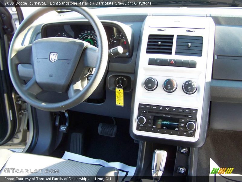 Light Sandstone Metallic / Dark Slate Gray/Light Graystone 2009 Dodge Journey SE