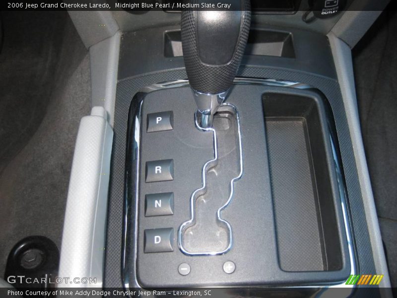 Midnight Blue Pearl / Medium Slate Gray 2006 Jeep Grand Cherokee Laredo