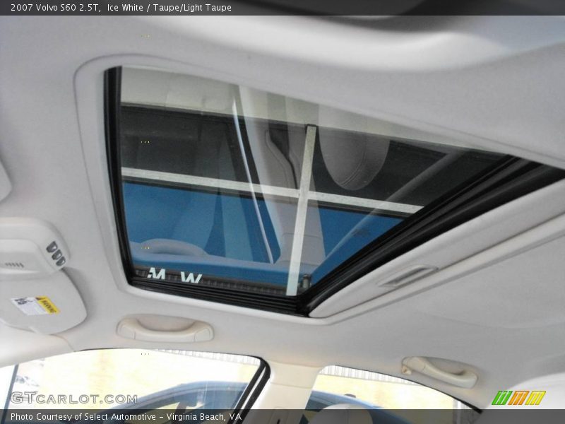 Ice White / Taupe/Light Taupe 2007 Volvo S60 2.5T