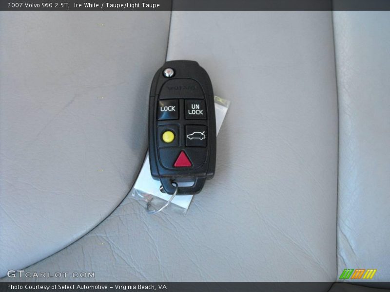 Ice White / Taupe/Light Taupe 2007 Volvo S60 2.5T