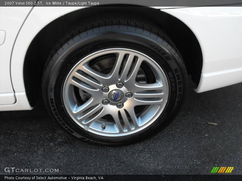 Ice White / Taupe/Light Taupe 2007 Volvo S60 2.5T