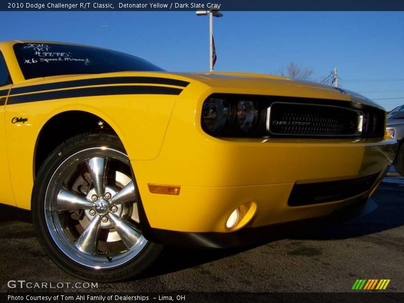 Detonator Yellow / Dark Slate Gray 2010 Dodge Challenger R/T Classic