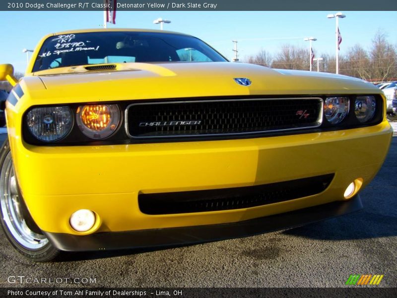 Detonator Yellow / Dark Slate Gray 2010 Dodge Challenger R/T Classic