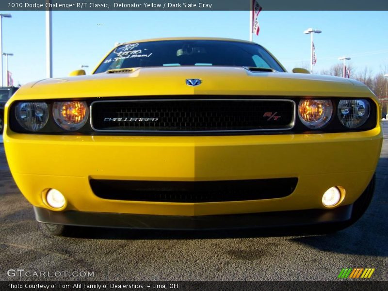 Detonator Yellow / Dark Slate Gray 2010 Dodge Challenger R/T Classic