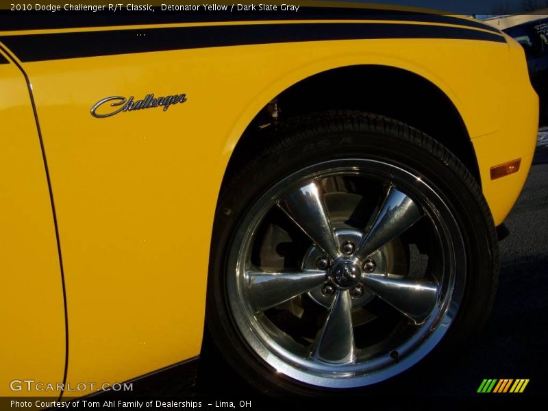 Detonator Yellow / Dark Slate Gray 2010 Dodge Challenger R/T Classic